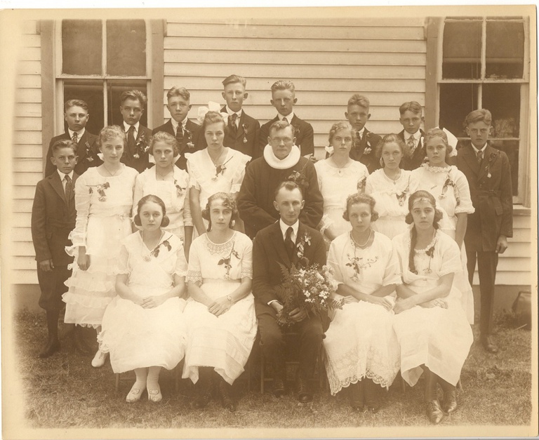 Oak Hill Iowa 1920.jpg