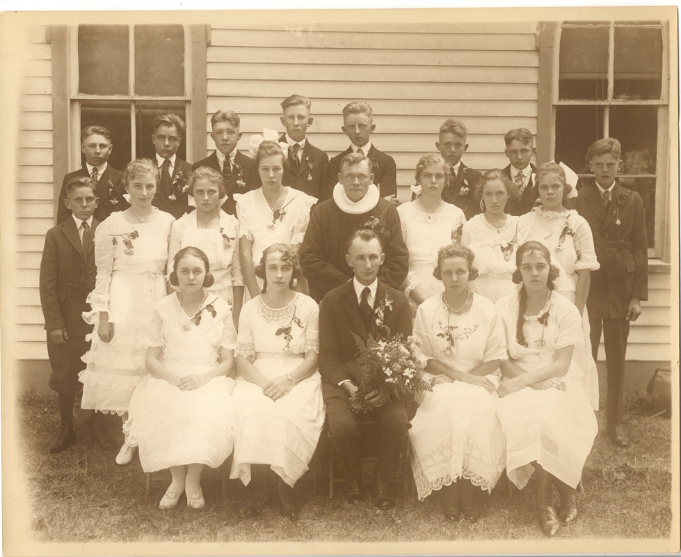 Oak Hill Iowa 1920.jpg