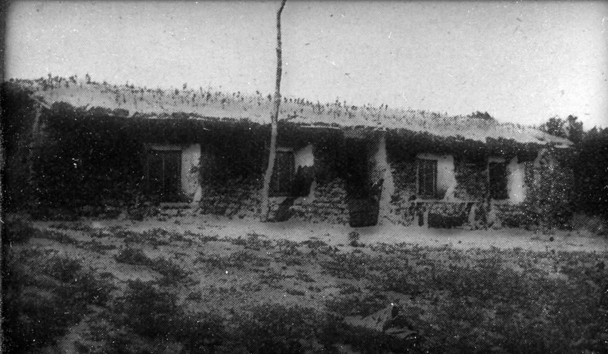 slide (053) Sod house at Munson Creek, Howard County, NE c.1889.jpg